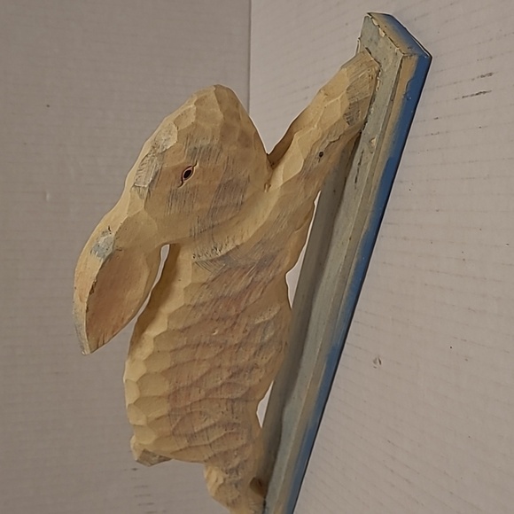 Wood Carved Bunny - Picture 11 of 16
